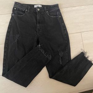 Abercrombie curve love mom cropped ankle jeans size 27/4